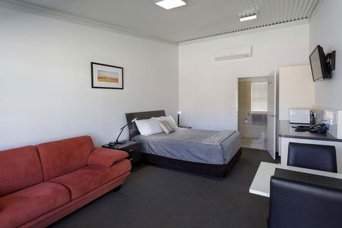 Gunnedah Lodge Motel - Tourism TAS 6