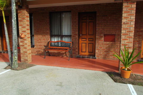 Bulahdelah Motor Lodge - Hobart Tourism 1