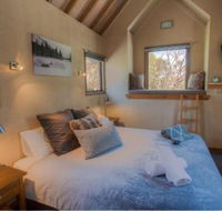 Sharpys Chalet - Hobart Tourism