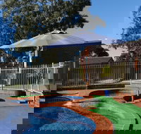 Golden Reef Motor Inn - Tourism TAS