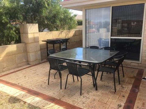 Port Bouvard Beach Holiday Home Mandurah - Tourism TAS 2