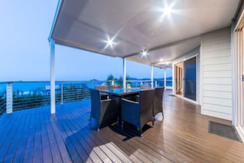Hydeaway Bay Beach House - Tourism TAS 0