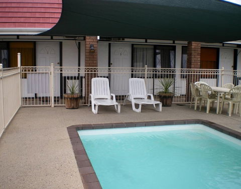Tudor House Motel - Tourism TAS 4