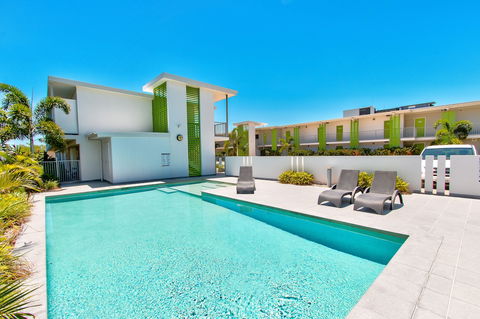Mackay Oceanside Central Hotel - Tourism TAS 1