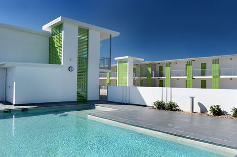 Mackay Oceanside Central Hotel - Tourism TAS 2