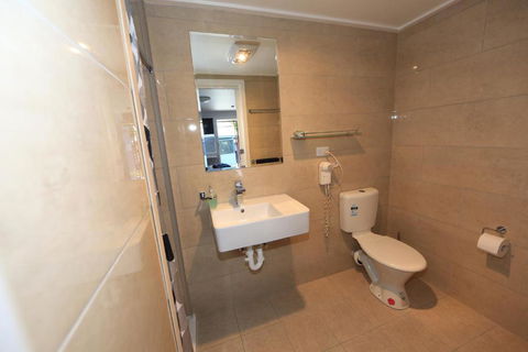 Wattle Grove Motel Maryborough - Hobart Tourism 1