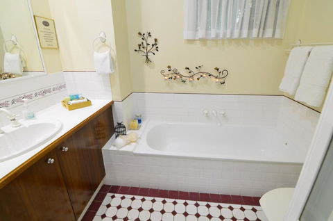 Rosevillehouse Bed & Breakfast - Tourism TAS 5