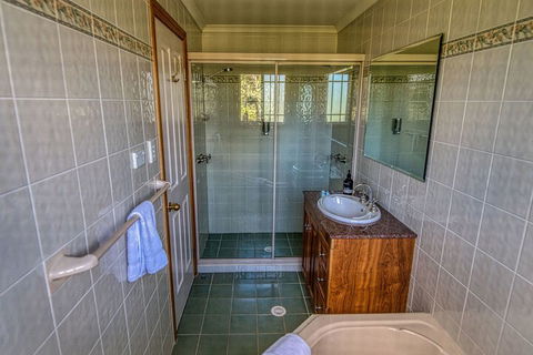 Cottages On Lovedale - Tourism TAS 6