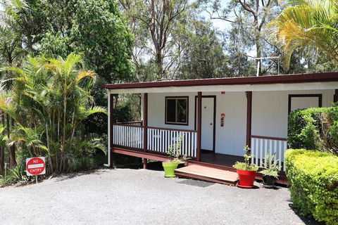 Hilltop On Tamborine - Tourism TAS 4