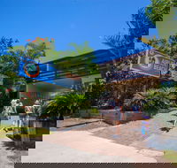 Airlie Beach YHA - Hostel - Tourism TAS
