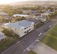 Port Elliot Beach House YHA Hostel - Tourism TAS