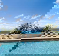 Clubb Coolum Beach Resort - Tourism TAS