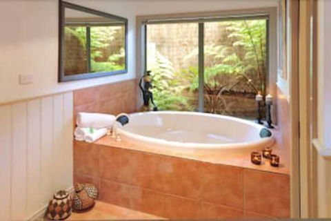 Eagle Hammer Cottages - Tourism TAS 4