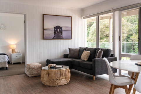 McMillans Of Metung Coastal Resort - Tourism TAS 4