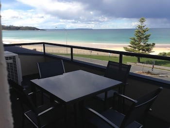 Beachhouse Mollymook - Hobart Tourism 1