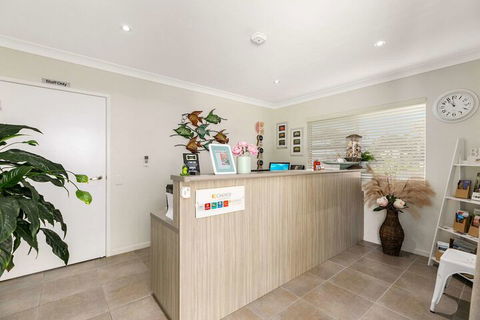 Econo Lodge Beachside - Hobart Tourism 4