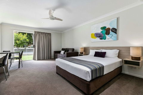 Econo Lodge Beachside - Hobart Tourism 7