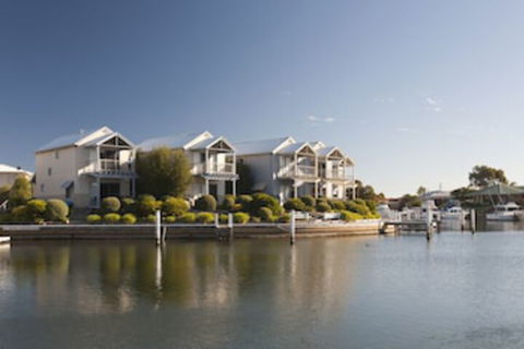 Captains Cove Resort - Hobart Tourism 0