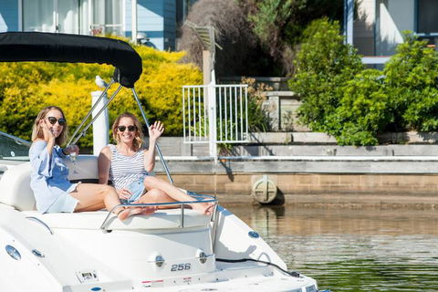 Captains Cove Resort - Hobart Tourism 5