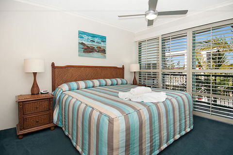 Norfolks On Moffat Beach - Hobart Tourism 1