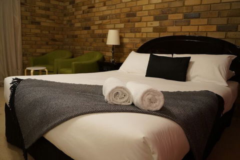 Magdala Motor Lodge & Lakeside Restaurant - Hobart Tourism 7