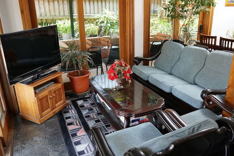 Alishan International Guest House - Tourism TAS 6