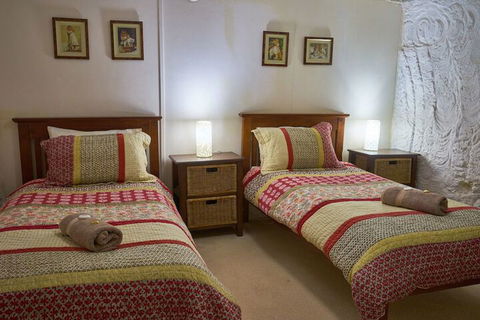 Underground Bed And Breakfast - Tourism TAS 5