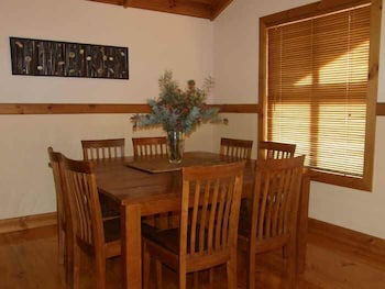 Beachport Retreat Holiday House - Tourism TAS 5