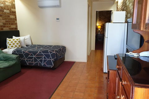 Leagues Motel - Hobart Tourism 4