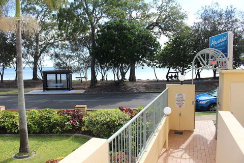 Alexander Beachfront Apartments - Tourism TAS 1
