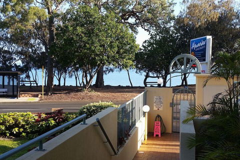 Alexander Beachfront Apartments - Tourism TAS 3