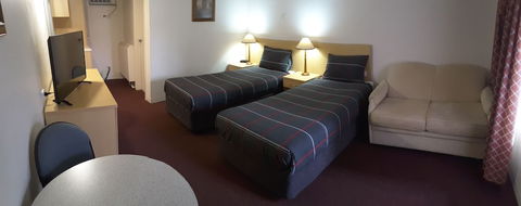 Cooma Motor Lodge Motel - Tourism TAS 4