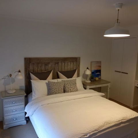 At Home Apartments - Tourism TAS 4