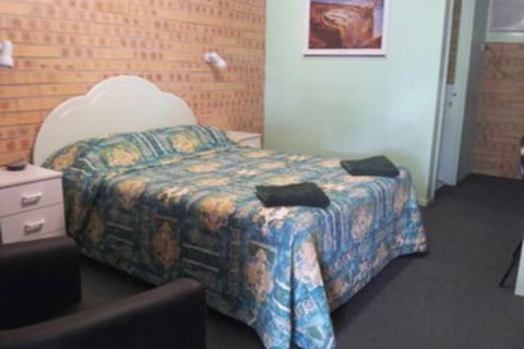 Tiaro Motor Inn - Tourism TAS 4