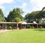 McCarthy Lake House - Hobart Tourism