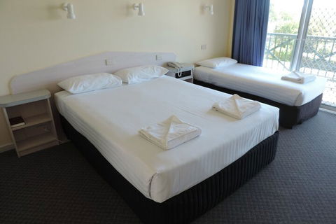 Comfort Inn The Lakes - Tourism TAS 3