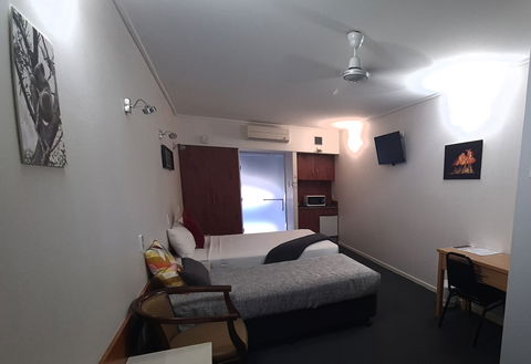 Ayr Travellers Motel - Tourism TAS 3