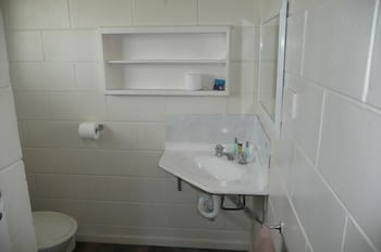 Ocean Breeze Units - Tourism TAS 2