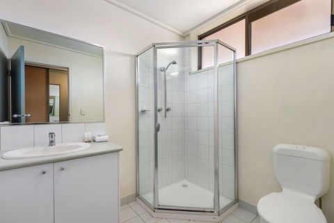 Knox International Hotel & Apartments - Tourism TAS 7