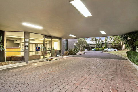 Knox International Hotel & Apartments - Tourism TAS 2