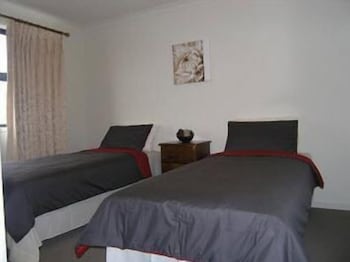 Insaa Serviced Apartments Dandenong - Tourism TAS 2