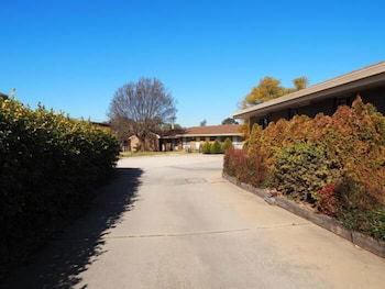 Jacaranda Motel & Holiday Units - Hobart Tourism 1