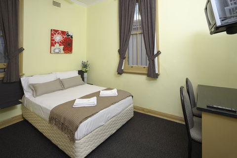 The George Sydney - Hobart Tourism 4