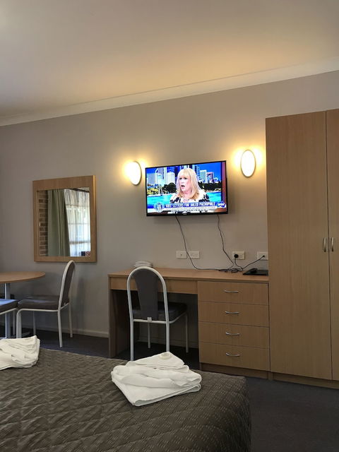 Country Gardens Motor Inn - Hobart Tourism 3