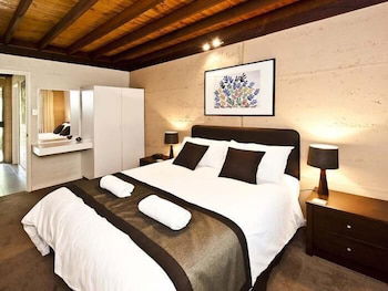 Riverway Chalets - Hobart Tourism 4