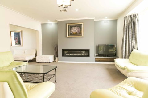 Hawthorn Holiday House - Tourism TAS 5