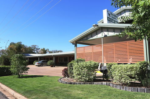 Barcaldine Country Motor Inn - Hobart Tourism 1