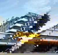 Burke and Wills Hotel - Hobart Tourism
