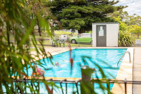 Blue Lake Holiday Park - Tourism TAS 3