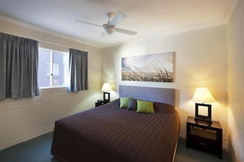 Mollymook Cove Apartments - Hobart Tourism 0